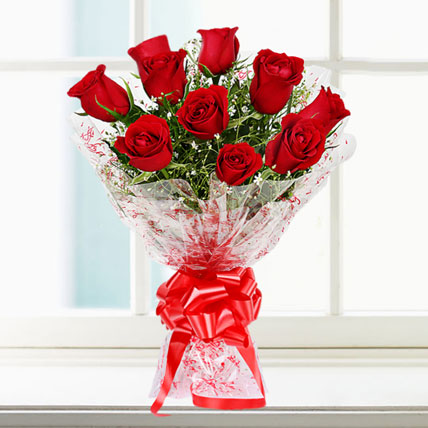 hand bunch of 10 red rose