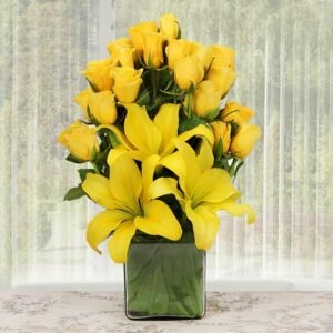20 yellow rose and 3 yellow lilies